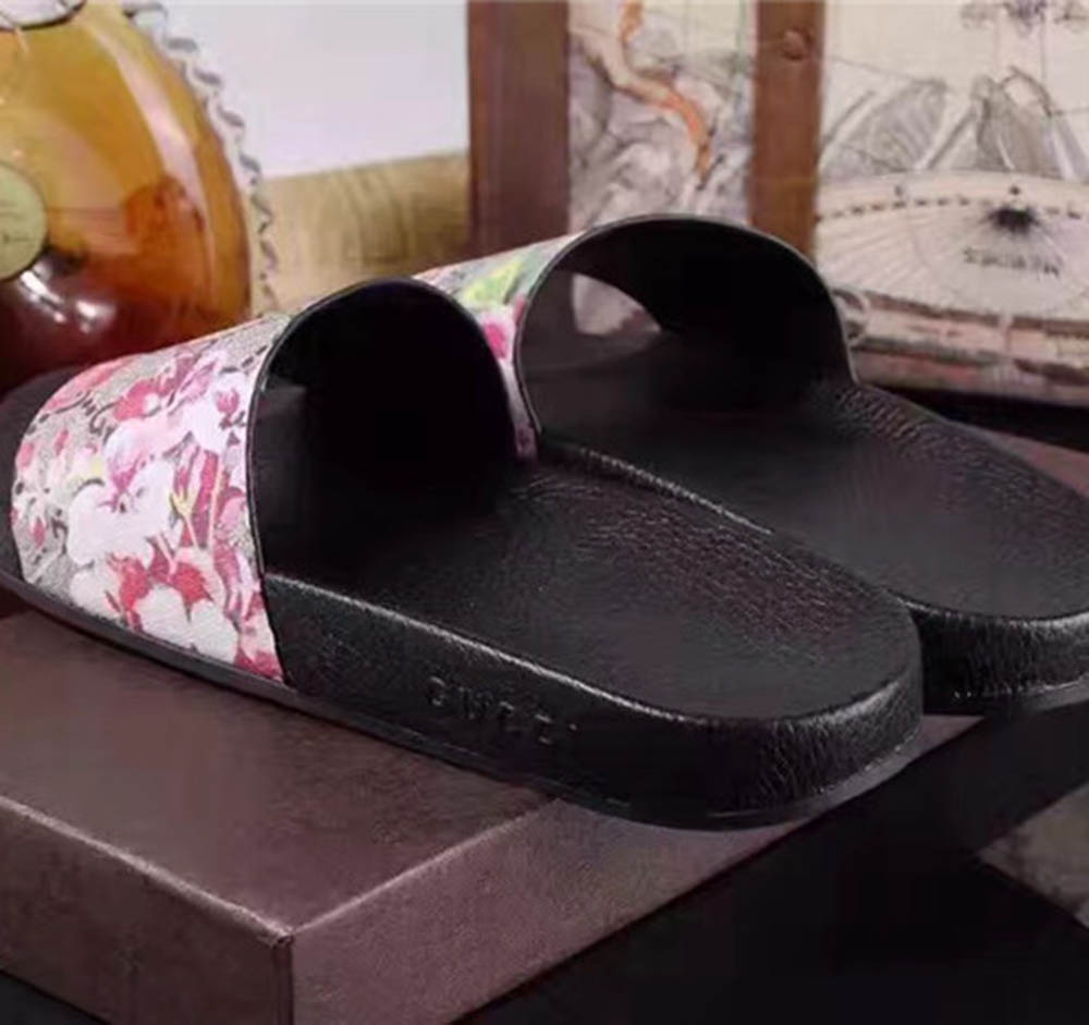 Gucci Bird And Flower Flip Flops - FashionPlug