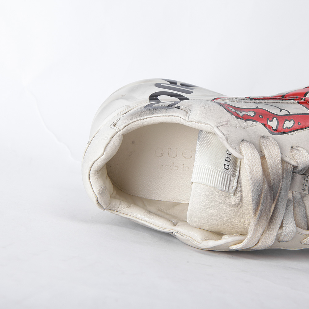 Gucci Rhyton Sneaker With Mouth Print - FashionPlug