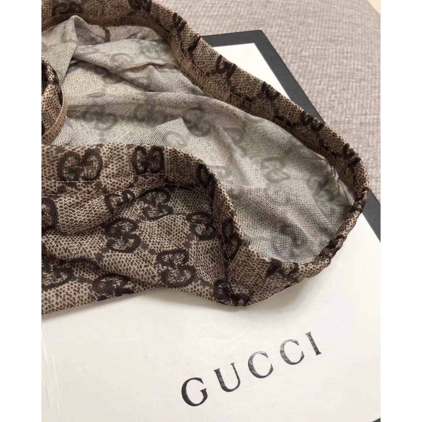 Gucci Logo Socks - FashionPlug