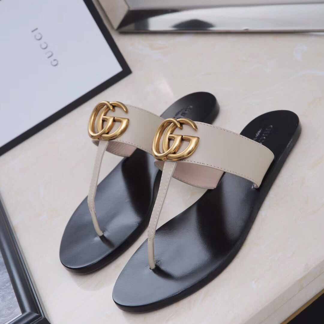 Gucci Leather Thong Sandal With Double G - FashionPlug