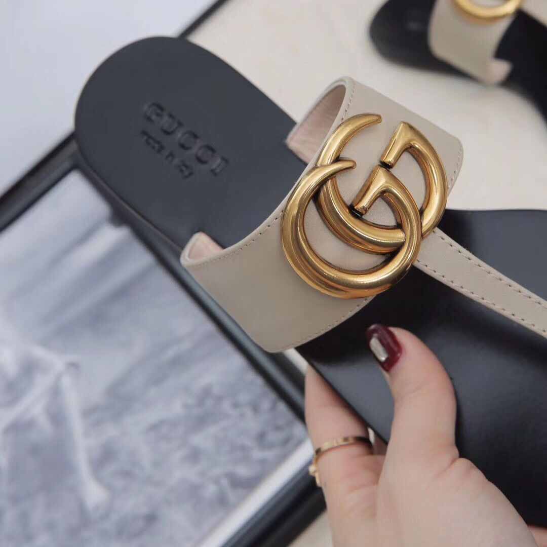 Gucci Leather Thong Sandal With Double G - FashionPlug