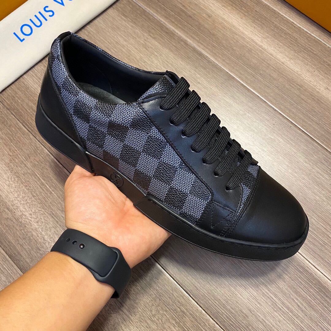 Louis Vuitton Damier Trainers - FashionPlug