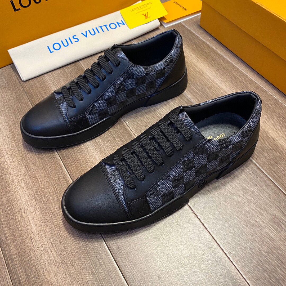 Louis Vuitton Damier Trainers - FashionPlug