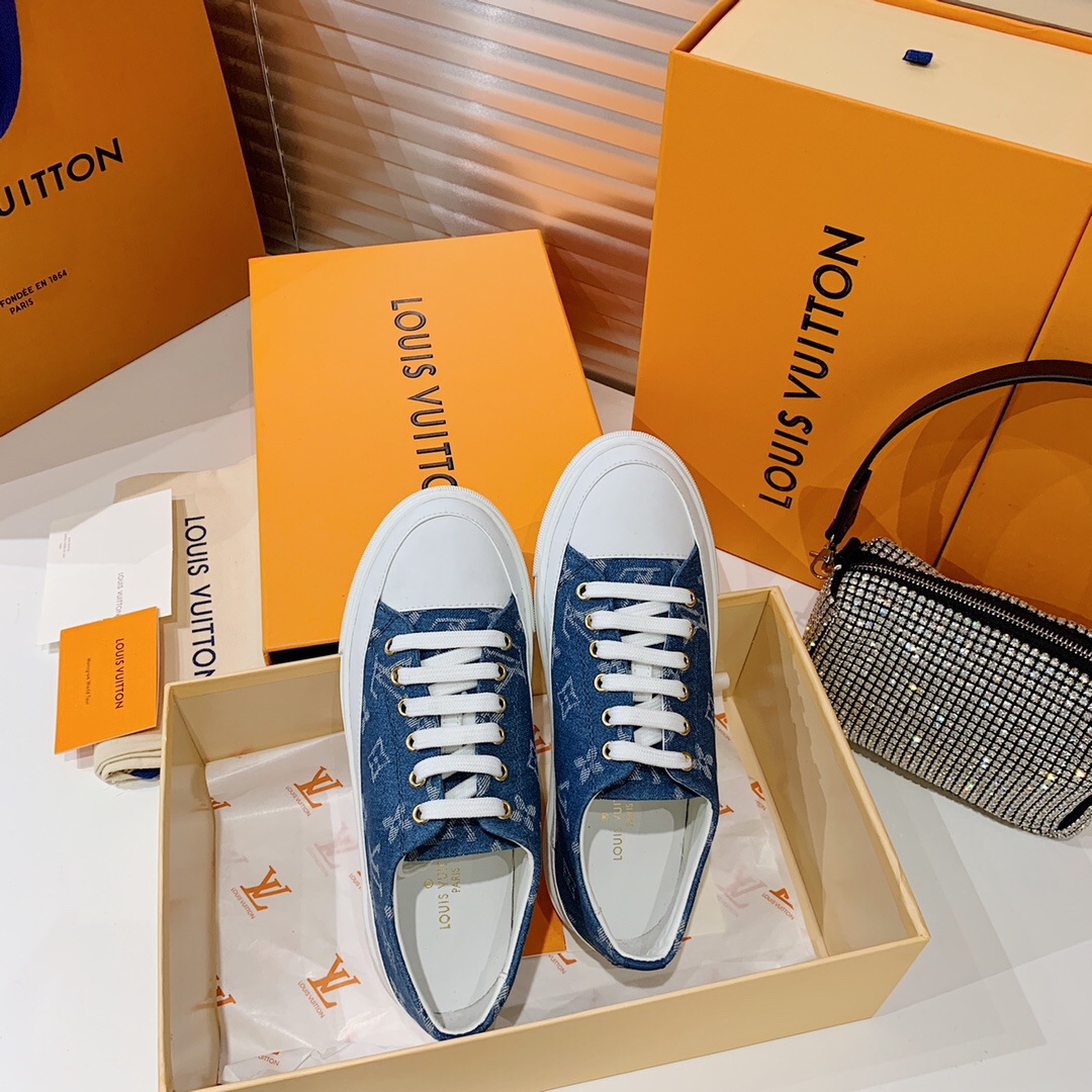 Louis Vuitton Monogram Sneaker - FashionPlug