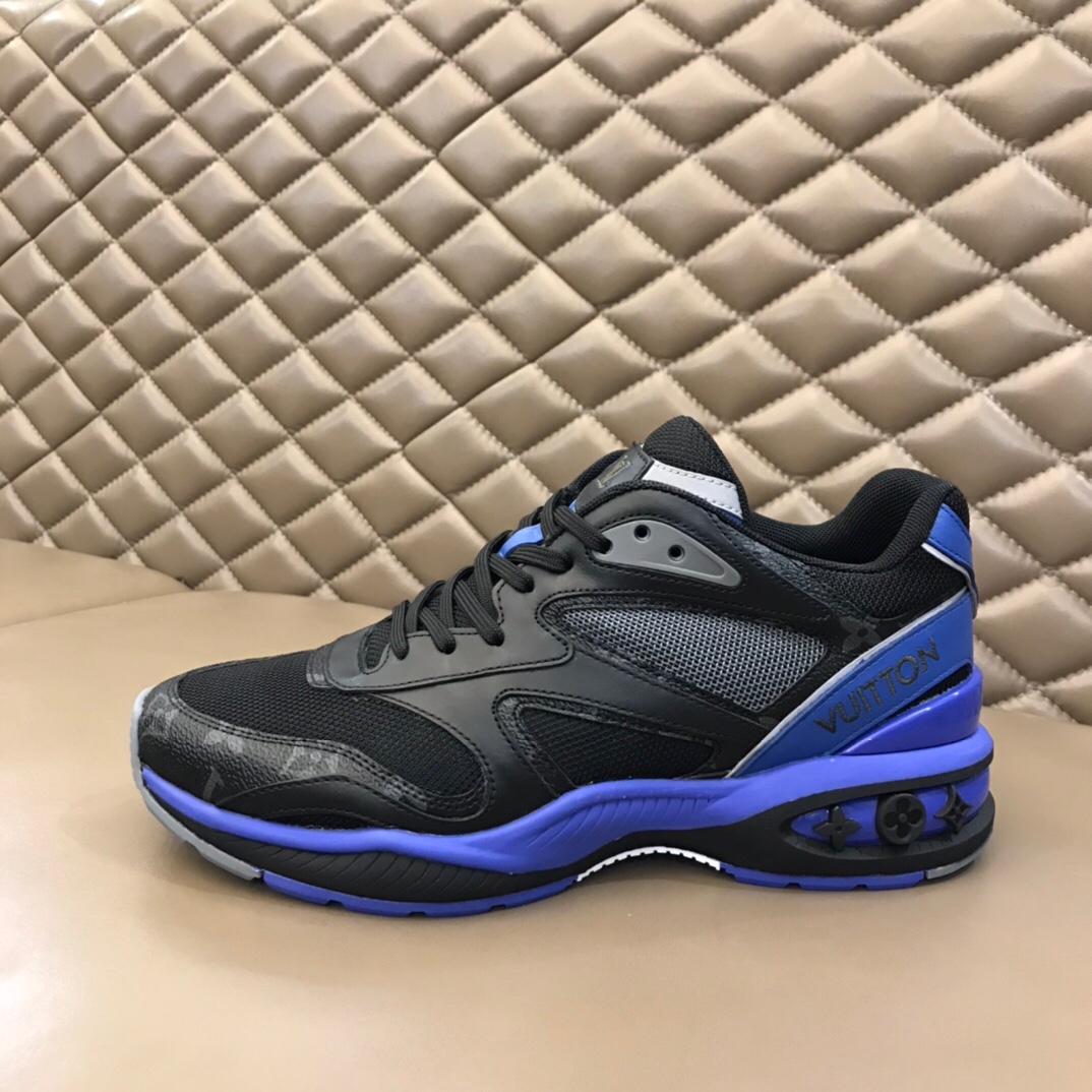 Louis Vuitton Men's Sneaker  - FashionPlug