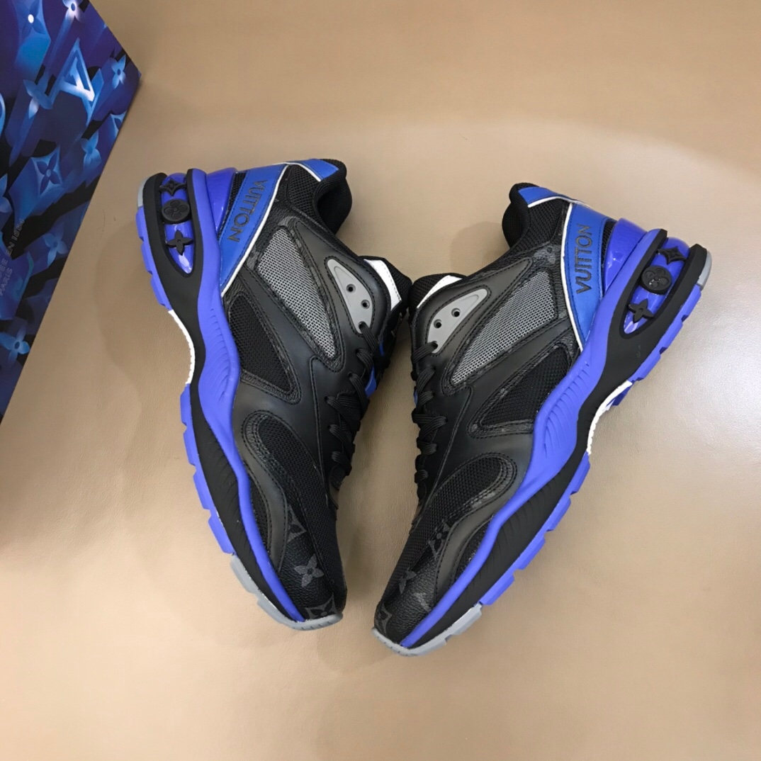 Louis Vuitton Men's Sneaker  - FashionPlug