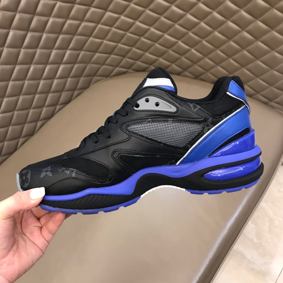 Louis Vuitton Men's Sneaker  - FashionPlug