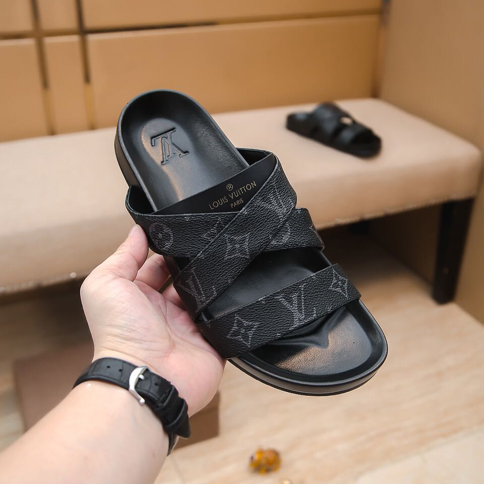 Louis Vuitton Monogram Slippers(Upon UK size) - FashionPlug