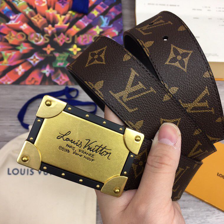 Louis Vuitton Neo Trunk 40MM Belt - FashionPlug