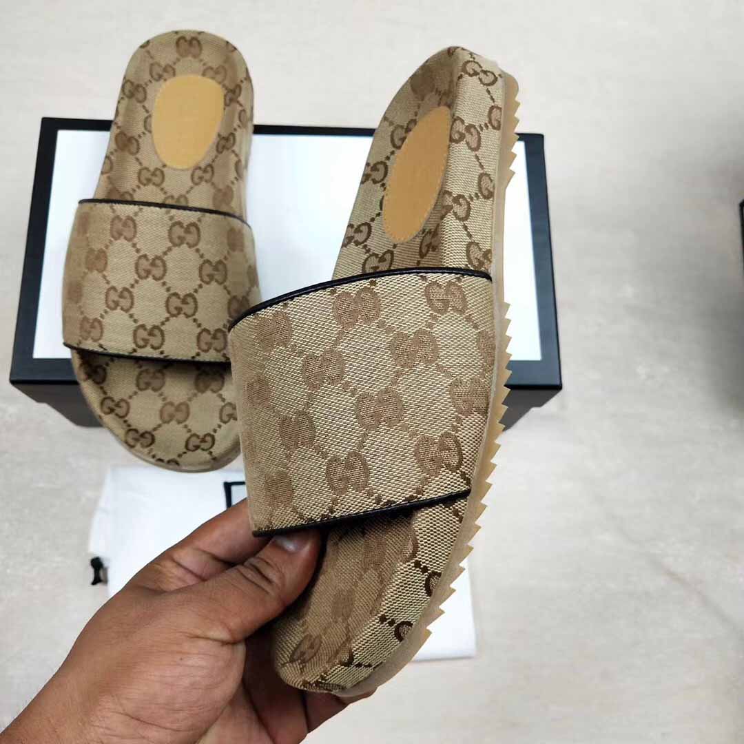 Gucci Men's GG Canvas Slide Sandal - FashionPlug
