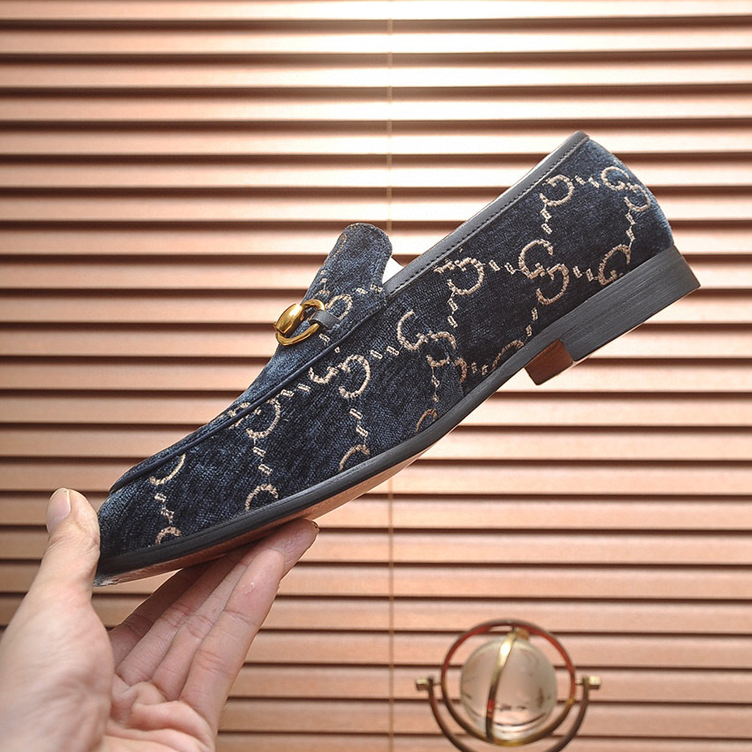 Gucci Men's Jordaan GG Loafer  - FashionPlug