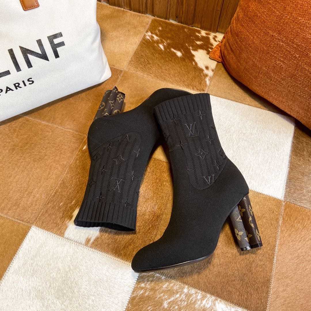 Louis Vuitton Women's Monogram High Heels - FashionPlug