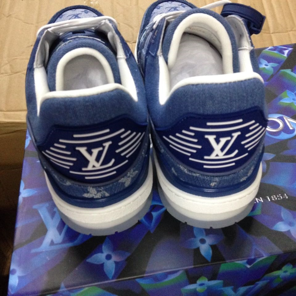 Louis Vuitton Trainer Sneaker - FashionPlug