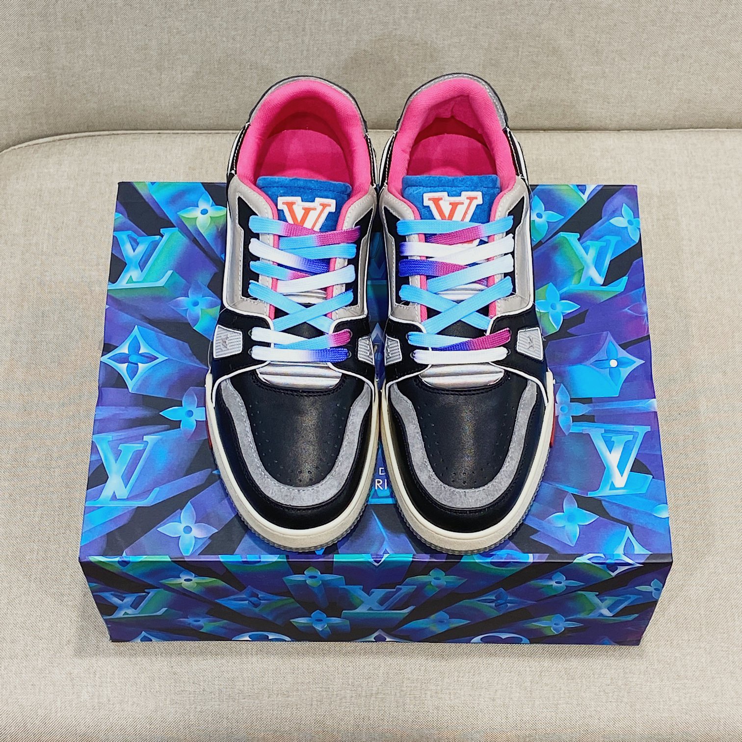 Louis Vuitton Trainer Sneaker - FashionPlug