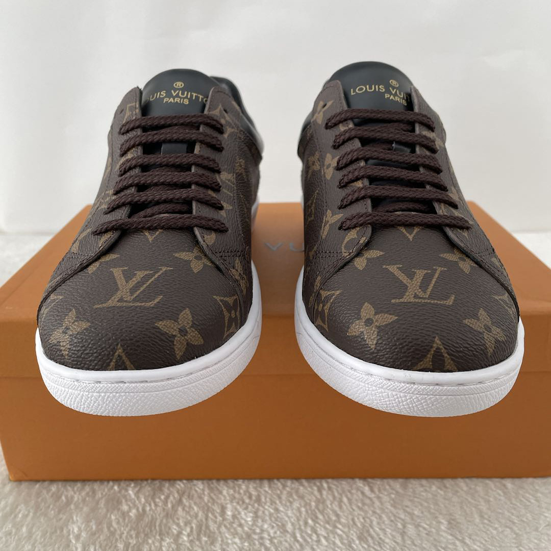 Louis Vuitton Monogram Men's Low-Top Sneakers - FashionPlug