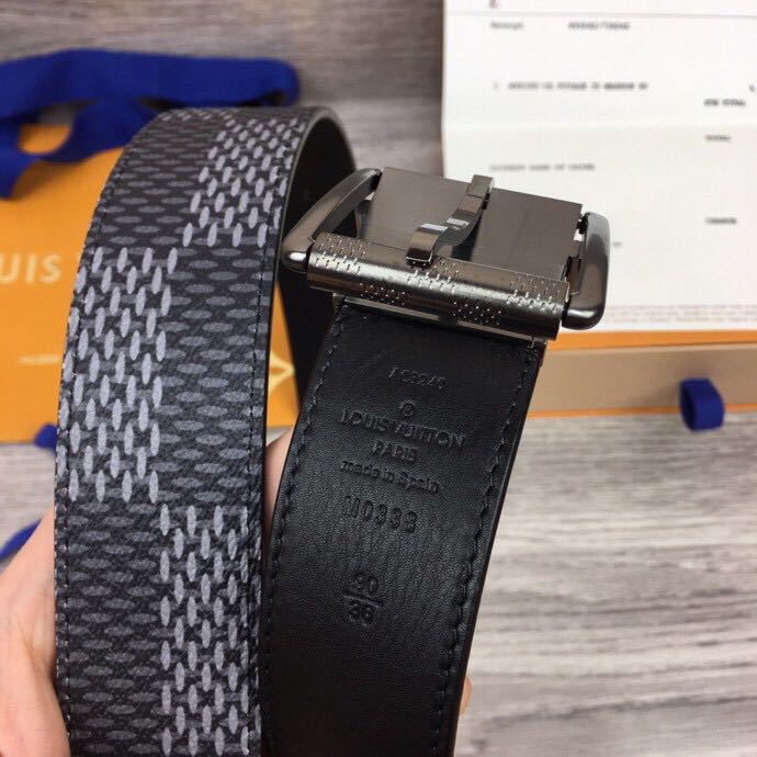 Louis Vuitton Damier Print 40MM Belt - FashionPlug