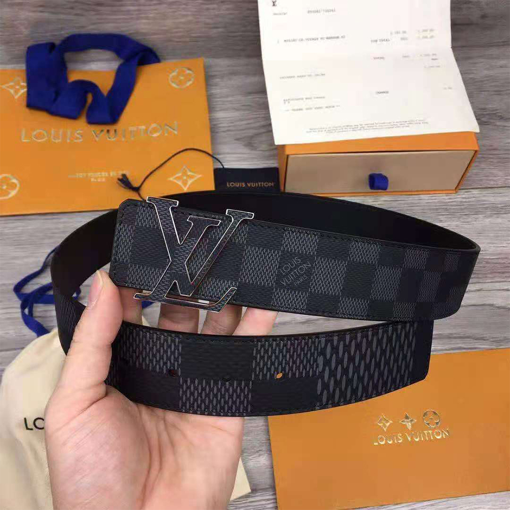 Louis Vuitton Initiales 40MM Reversible Belt - FashionPlug