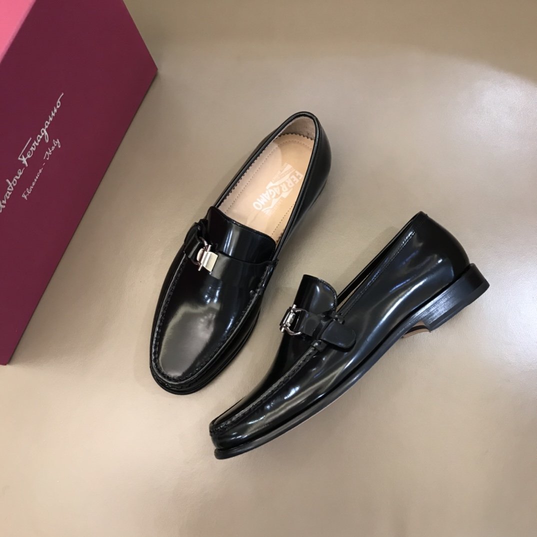Ferragamo Black Leather Shinny shoes - FashionPlug
