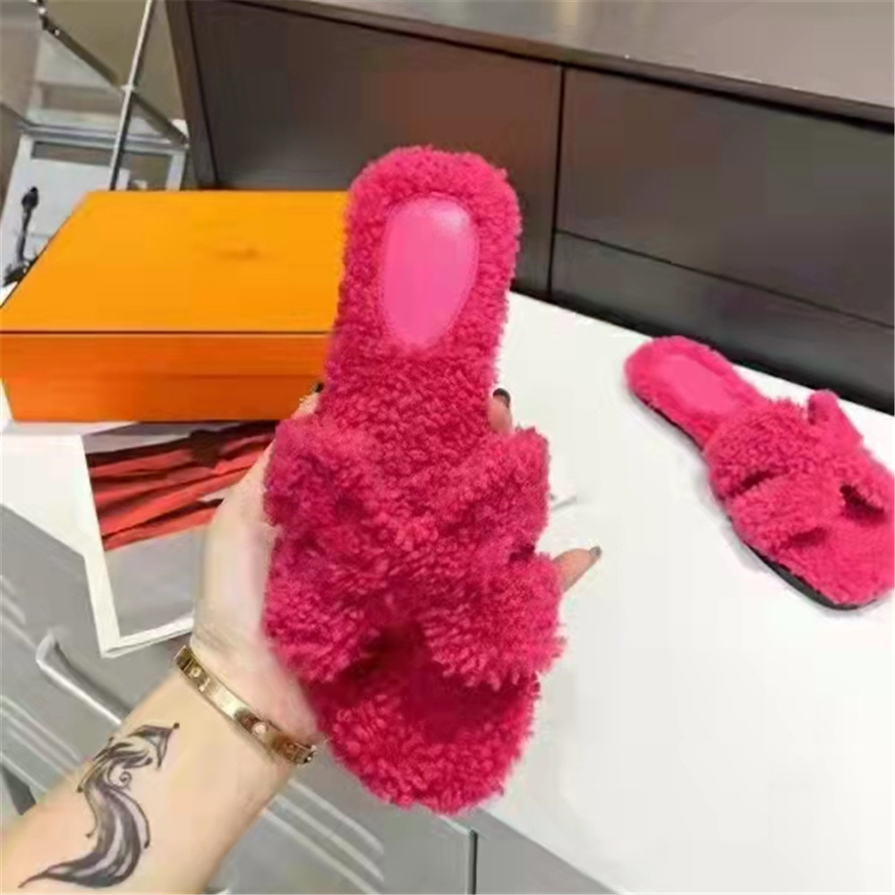 Hermes Women Pink Sandals - FashionPlug
