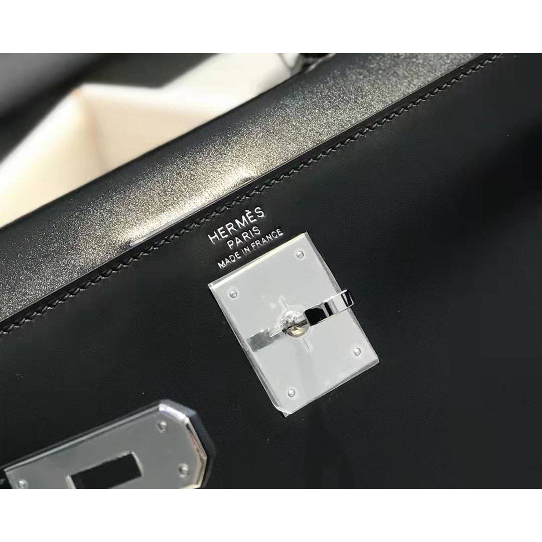 Hermes Women Handbag  - FashionPlug