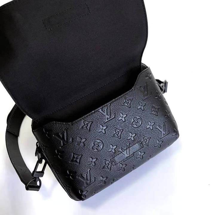 Louis Vuitton Steamer Messenger(23.5-17-6) - FashionPlug
