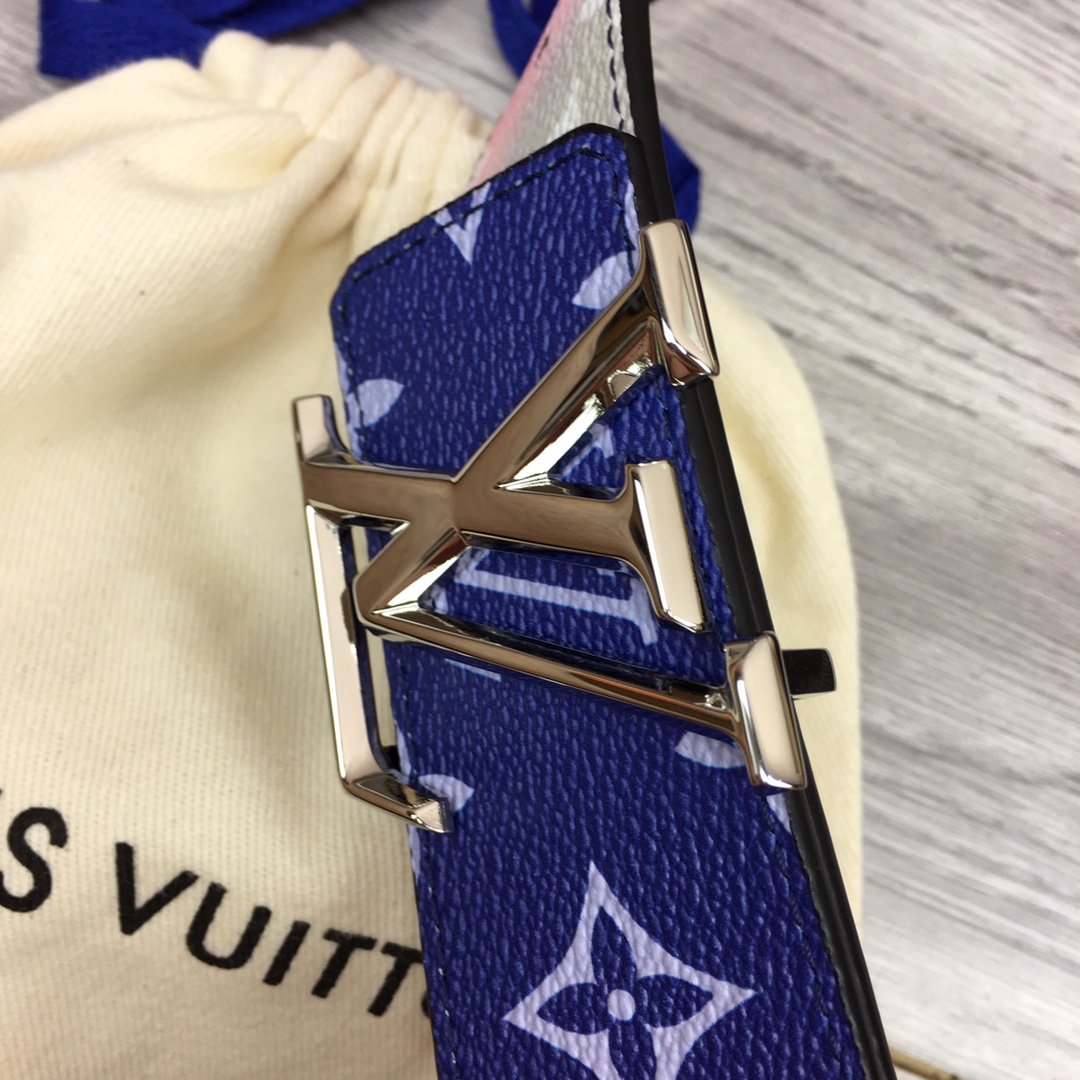 Louis Vuitton Shape 40MM Reversible Belt - FashionPlug