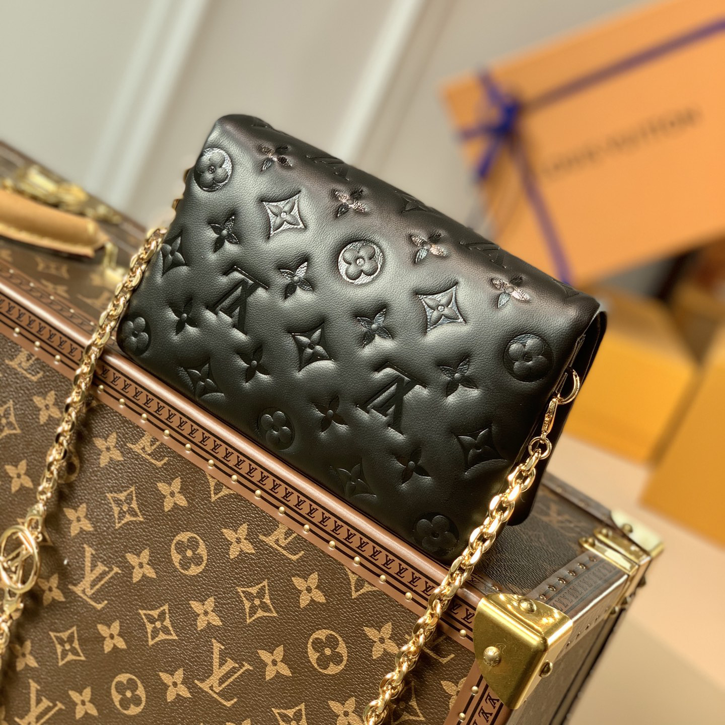 Louis Vuitton Pochette Coussin Black(20-14-8CM) - FashionPlug