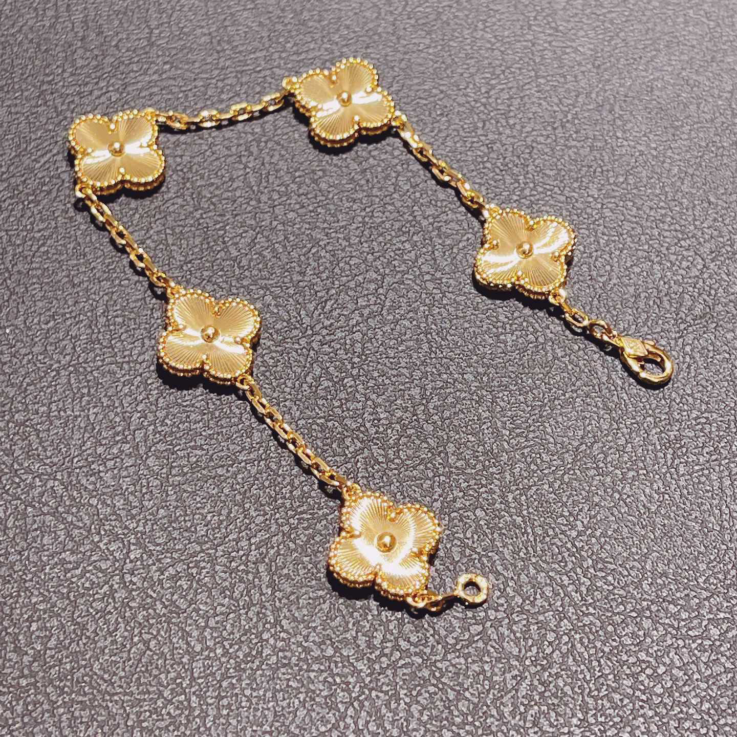 Van Cleef & Arpels Vintage Alhambra bracelet, 5 motifs - FashionPlug