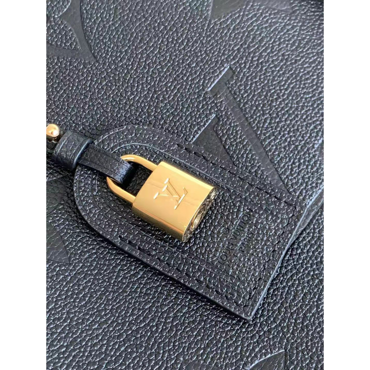 Louis Vuitton Black Monogram Leather Handbag (34-24-15CM) - FashionPlug