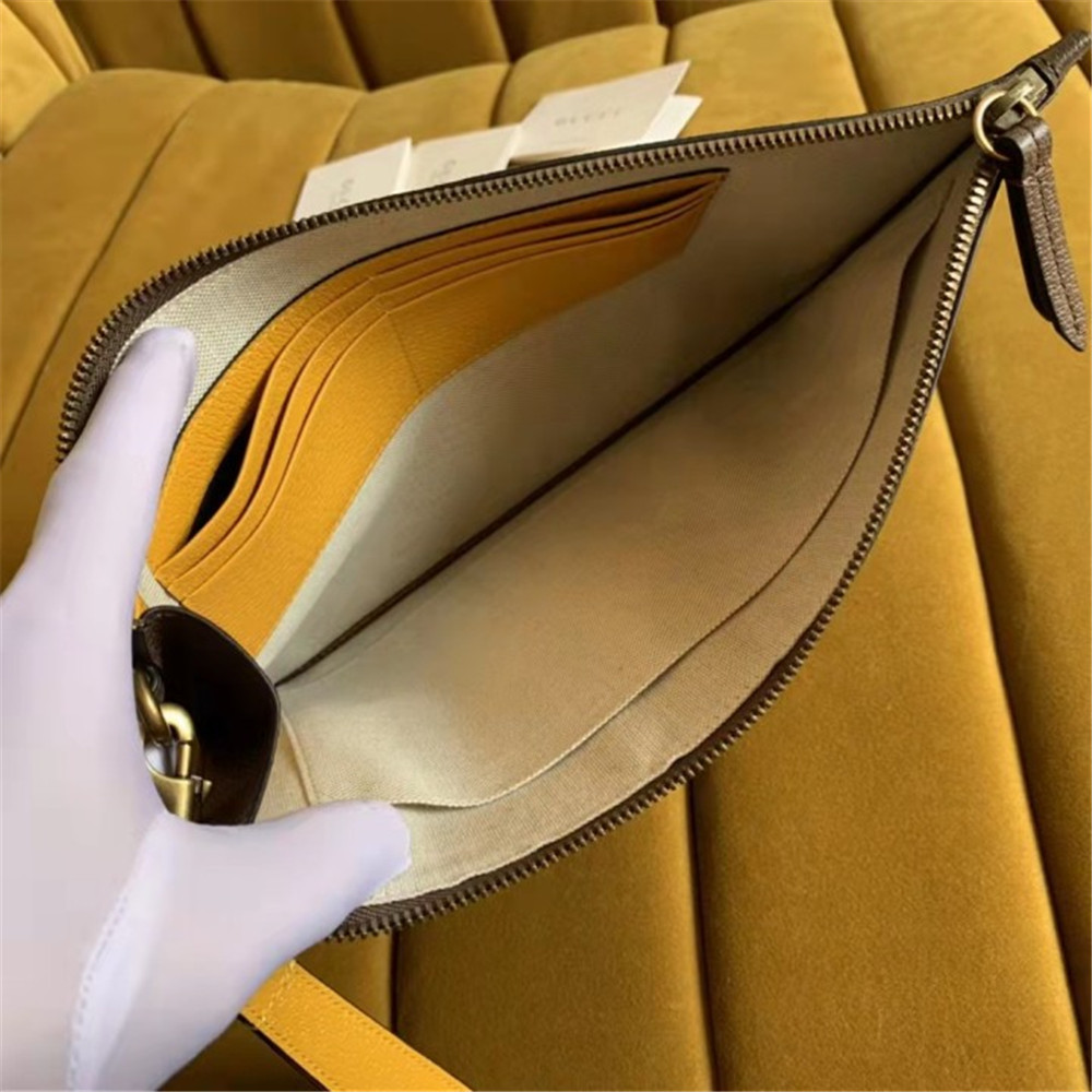 Gucci  GG Clutch Bag (30.5-21-1.5cm) - FashionPlug