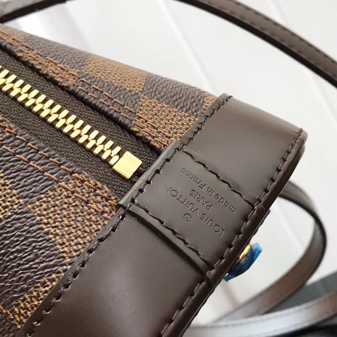 Louis Vuitton  Brown Shoulder Bag （23.5-17.5-11.5CM） - FashionPlug