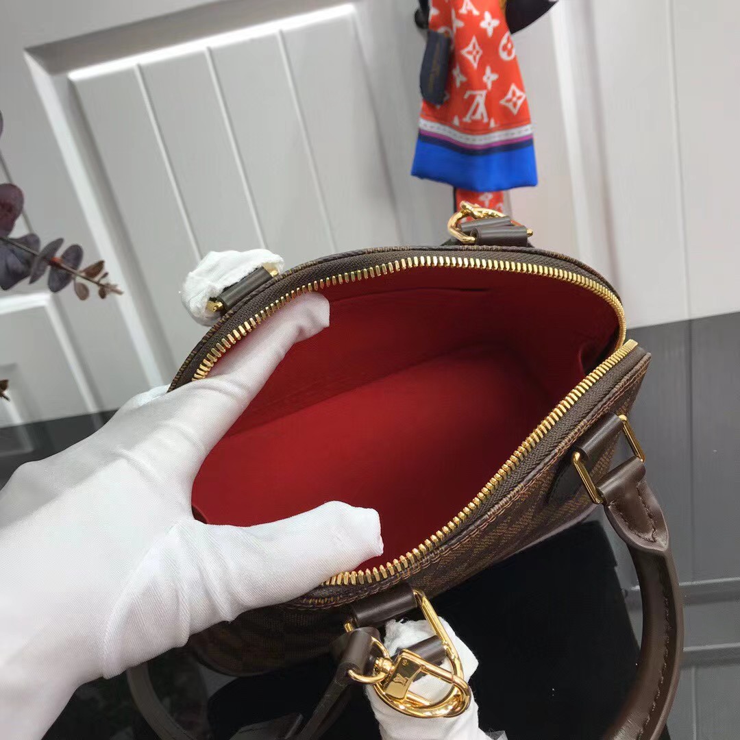 Louis Vuitton  Brown Shoulder Bag （23.5-17.5-11.5CM） - FashionPlug