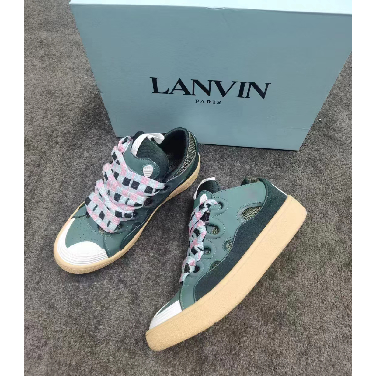 Lanvin  Sneaker  - FashionPlug