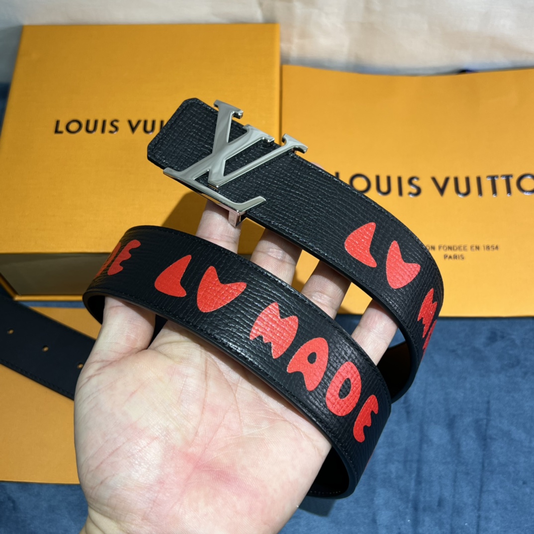 Louis Vuitton Gradient Shape 40MM Reversible Belt - FashionPlug