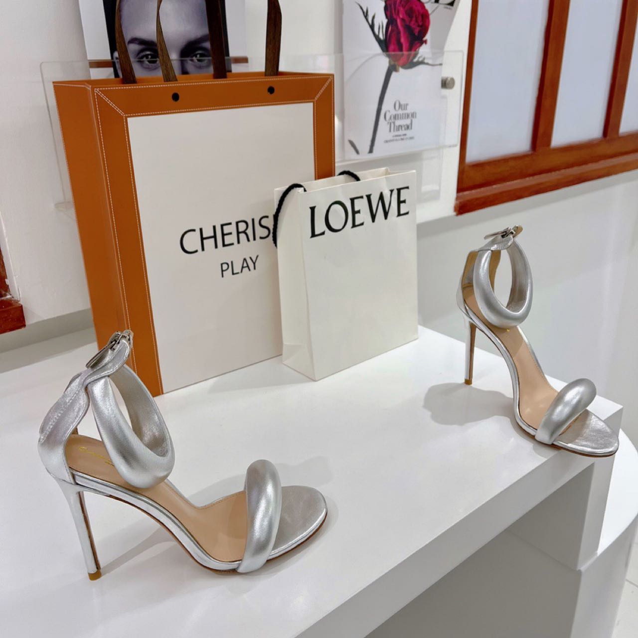 Gianvito Rossi   Bijoux 105 Leather Sandals - FashionPlug