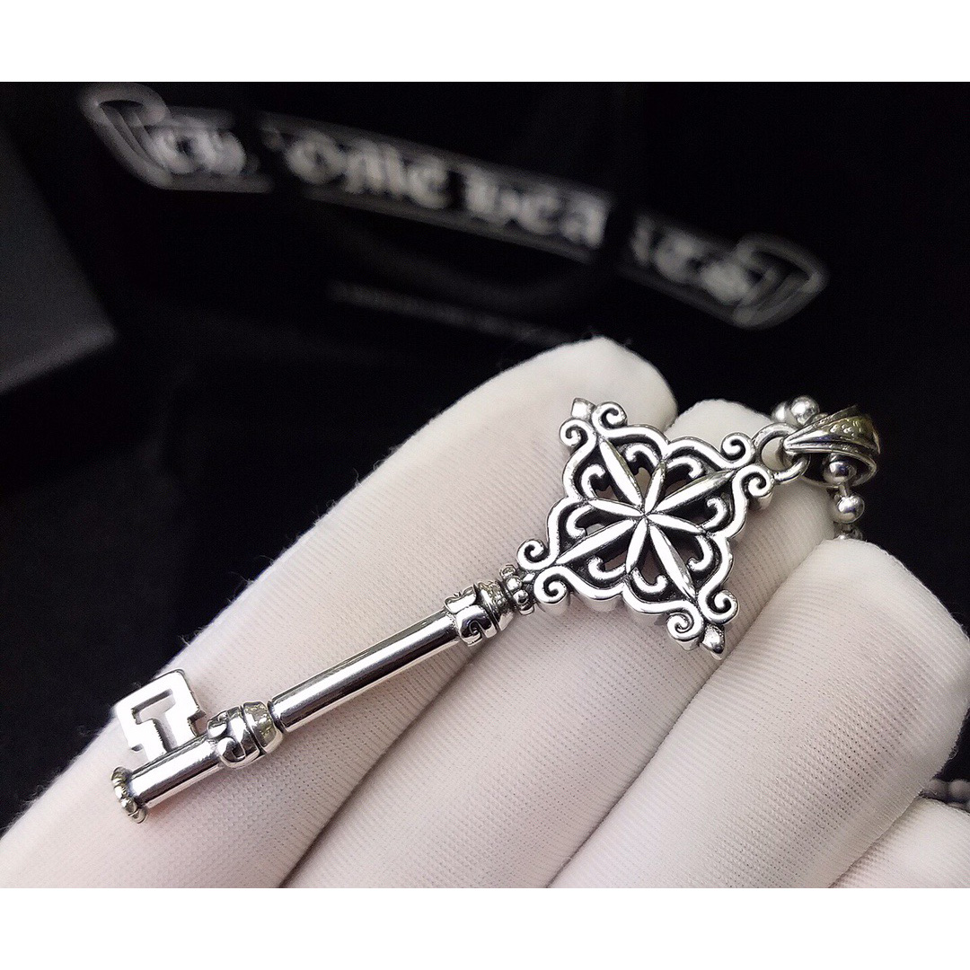 Chrome Heart Cross Necklace - FashionPlug