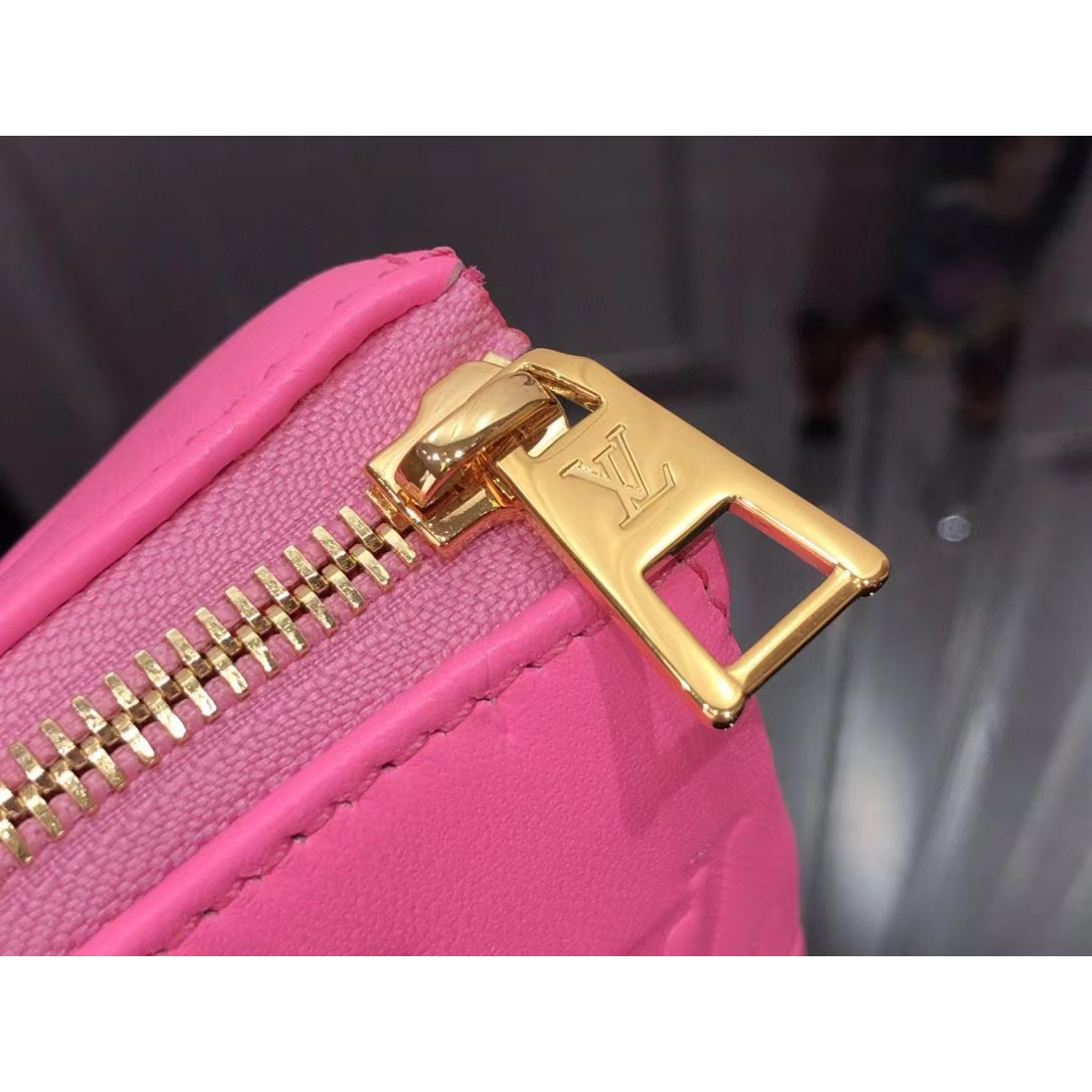 Louis Vuitton  Handbag （20 x 16 x 12cm） - FashionPlug