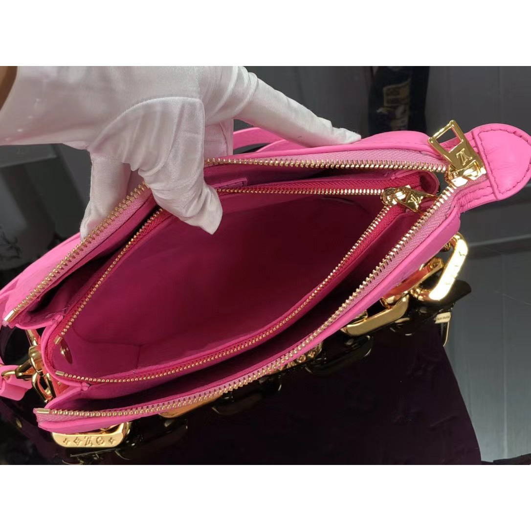 Louis Vuitton  Handbag （20 x 16 x 12cm） - FashionPlug