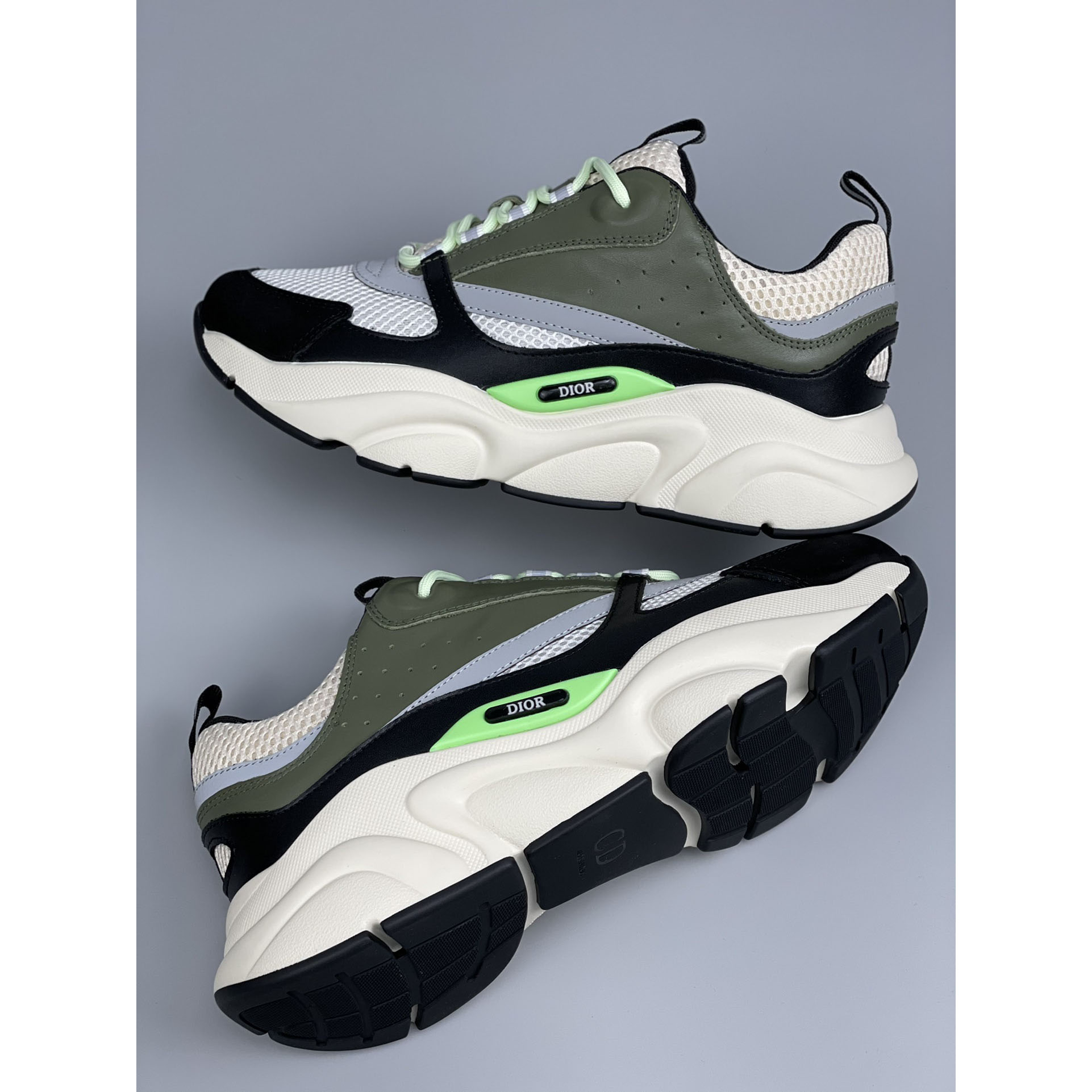 Dior B22 Sneaker  - FashionPlug