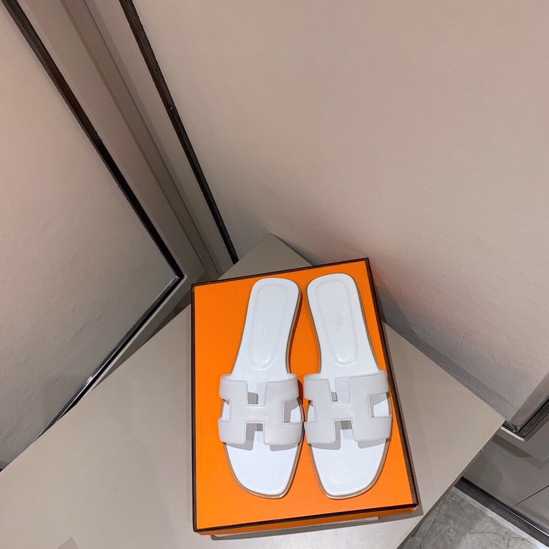 Hermes Oran Sandal - FashionPlug