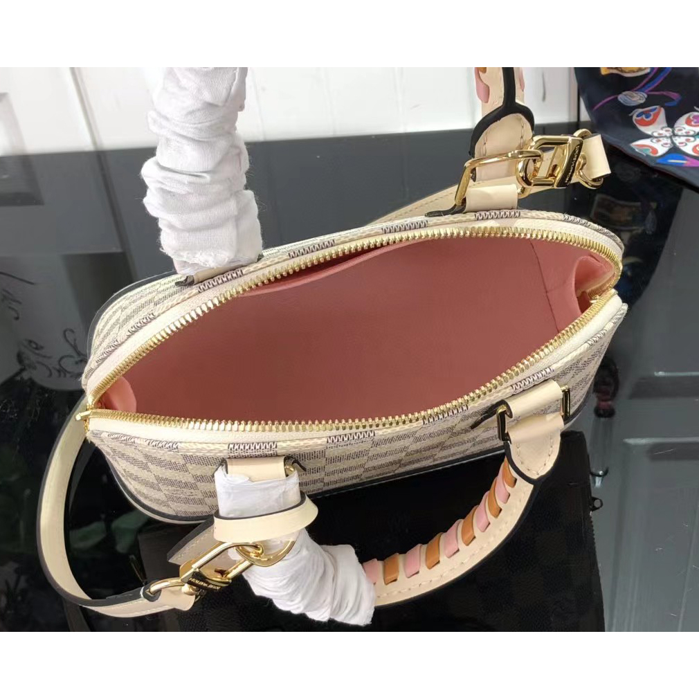 Louis Vuitton Alma BB Patent Leather Handbag(23.5-11.5-7.5) - FashionPlug