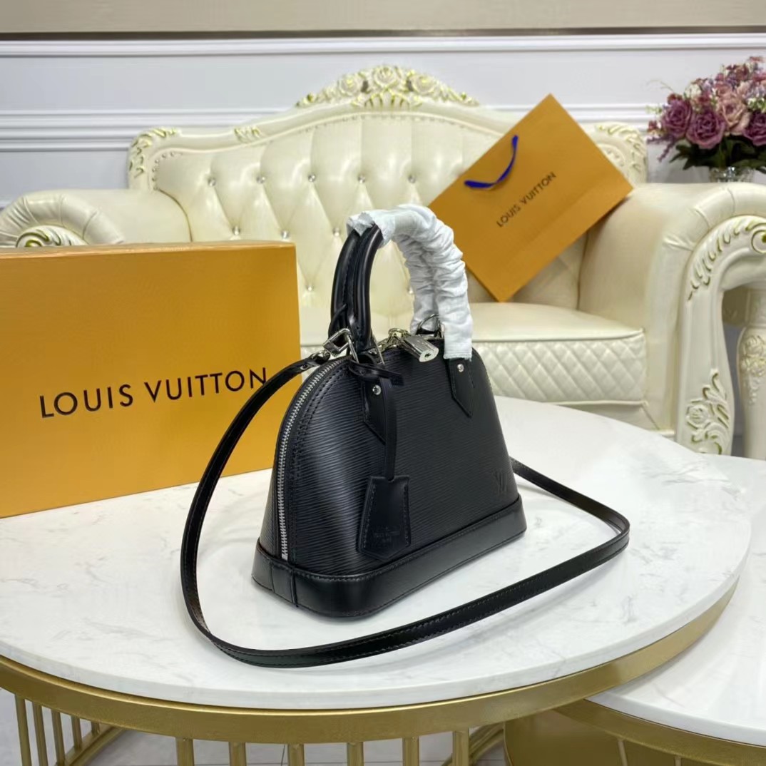 Louis Vuitton  Black Shoulder Bag （23.5-17.5-11.5CM） - FashionPlug