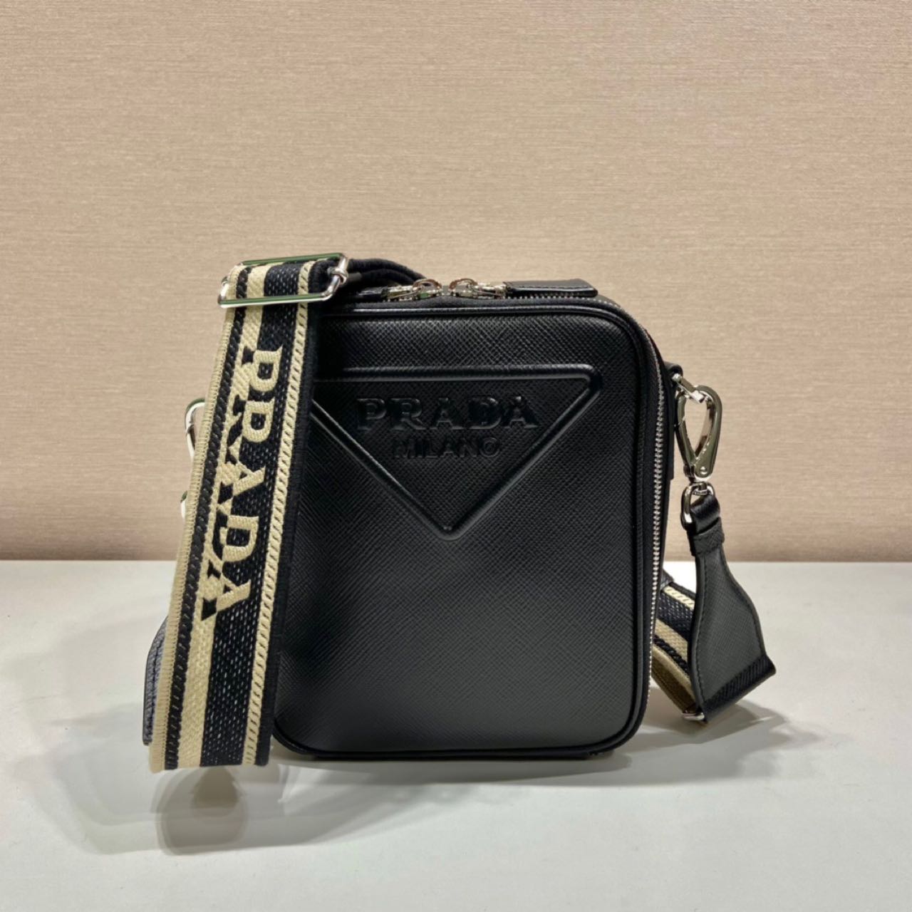 Prada Leather Shoulder Bag（19-16-5.5CM） - FashionPlug