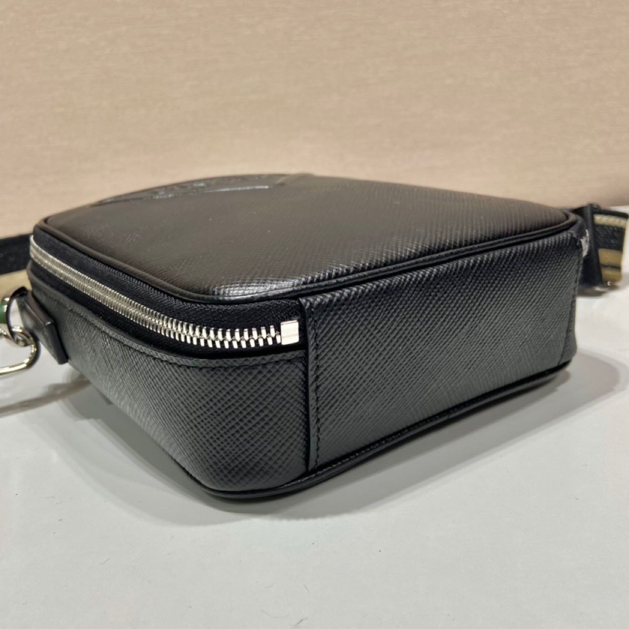 Prada Leather Shoulder Bag（19-16-5.5CM） - FashionPlug