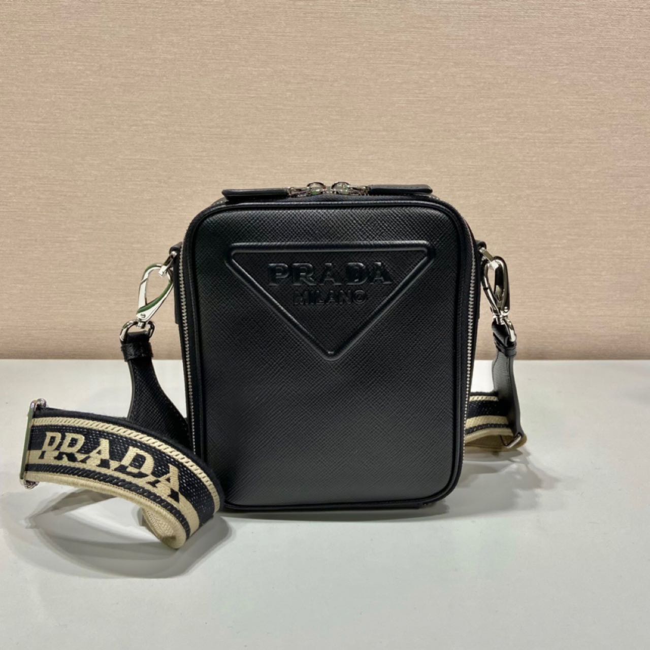 Prada Leather Shoulder Bag（19-16-5.5CM） - FashionPlug