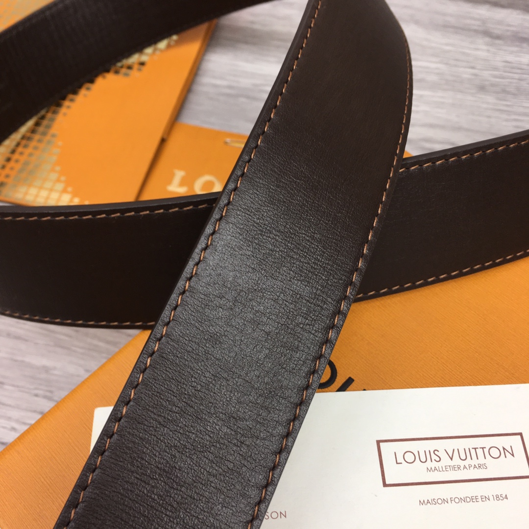 Louis Vuitton Shape 40MM Reversible Belt - FashionPlug