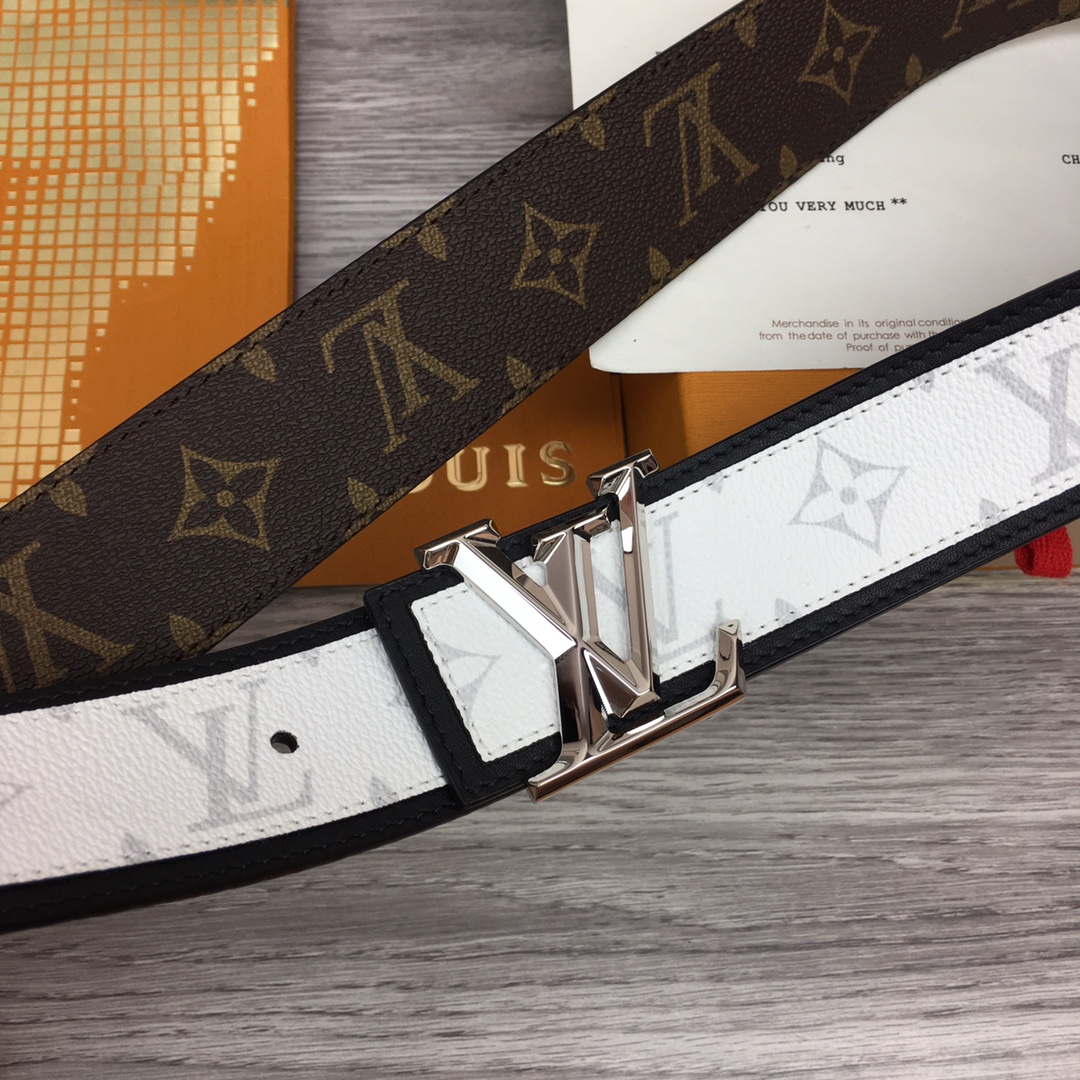 Louis Vuitton Shape 40MM Reversible Belt - FashionPlug