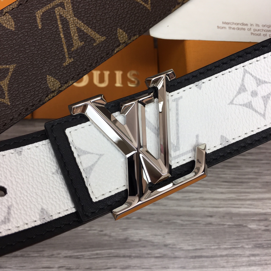 Louis Vuitton Shape 40MM Reversible Belt - FashionPlug