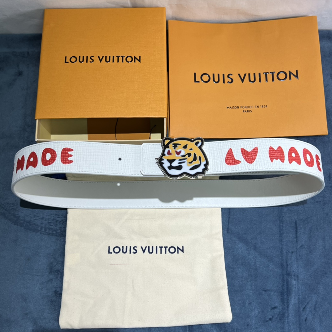 Louis Vuitton Gradient Shape 40MM Reversible Belt - FashionPlug