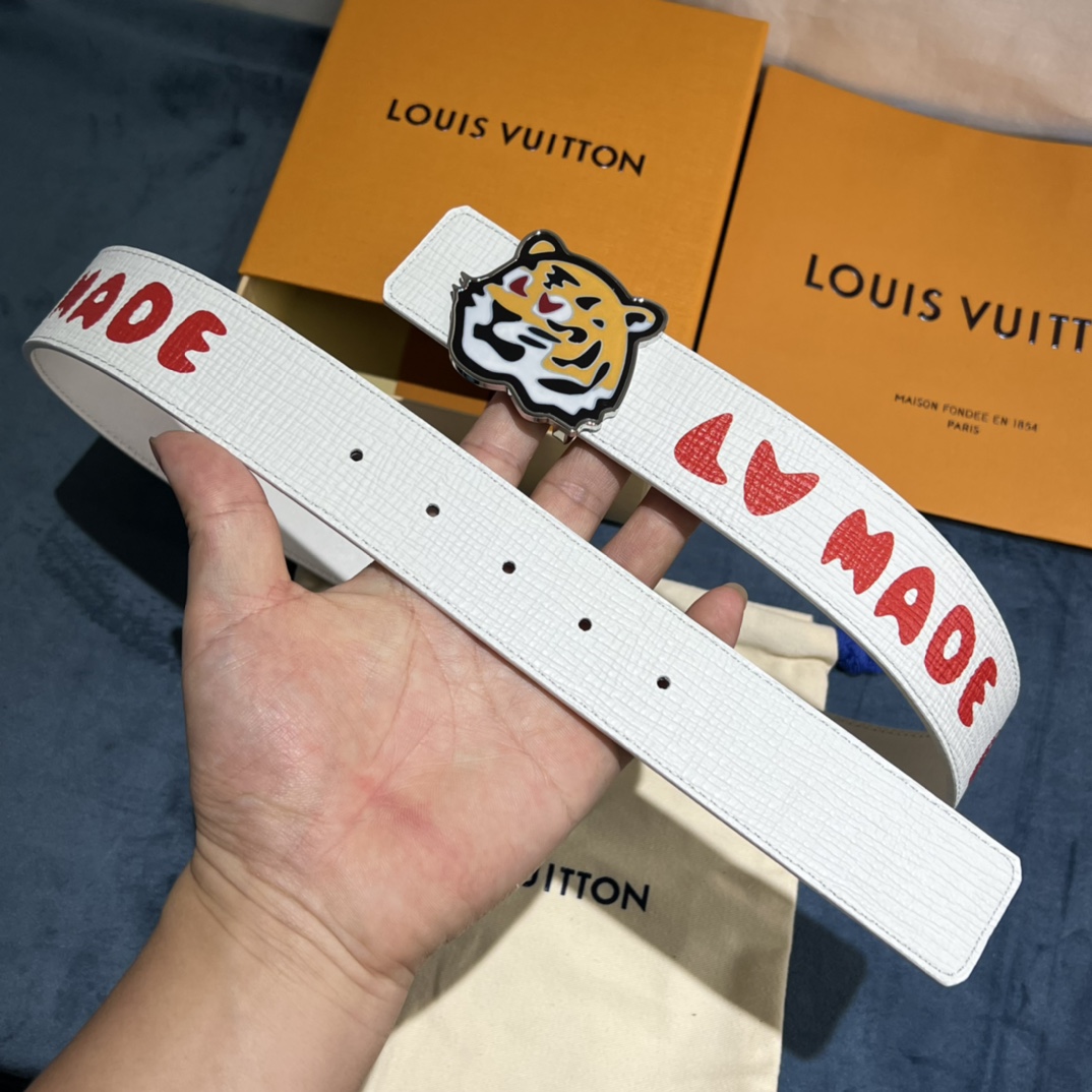 Louis Vuitton Gradient Shape 40MM Reversible Belt - FashionPlug
